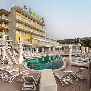 **** Otel Park Suisse İtalya