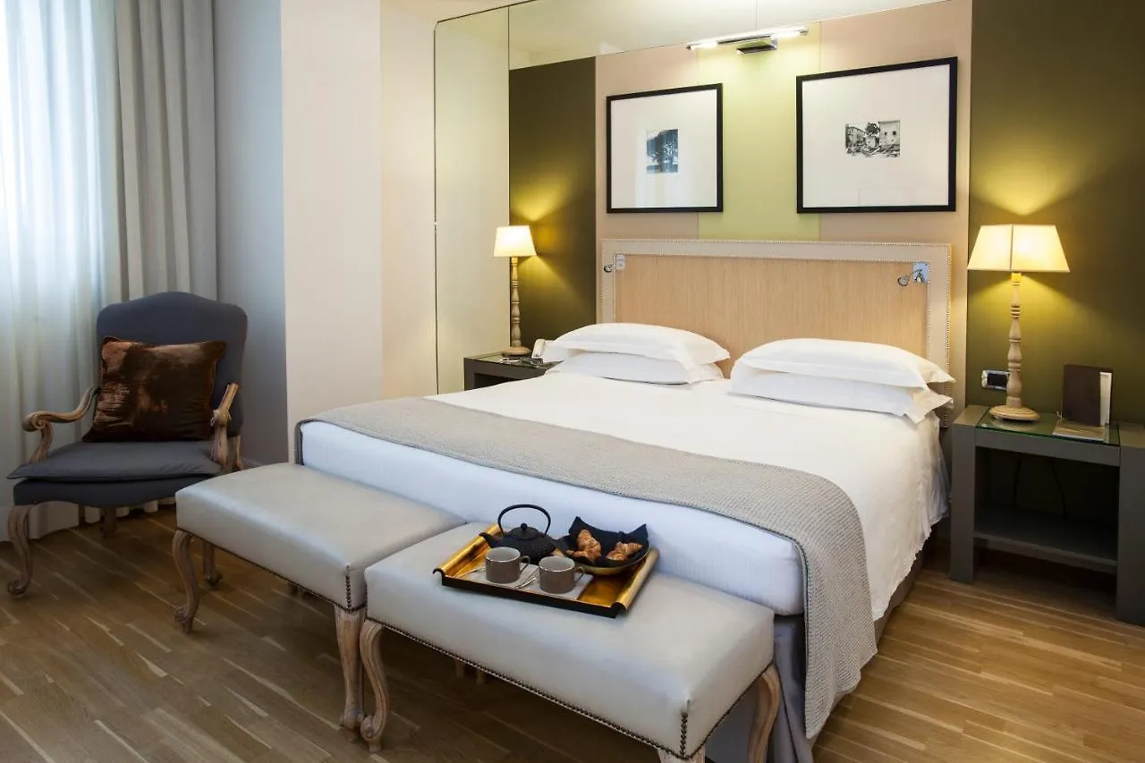 **** Hotel Starhotels Tuscany Florence Italy